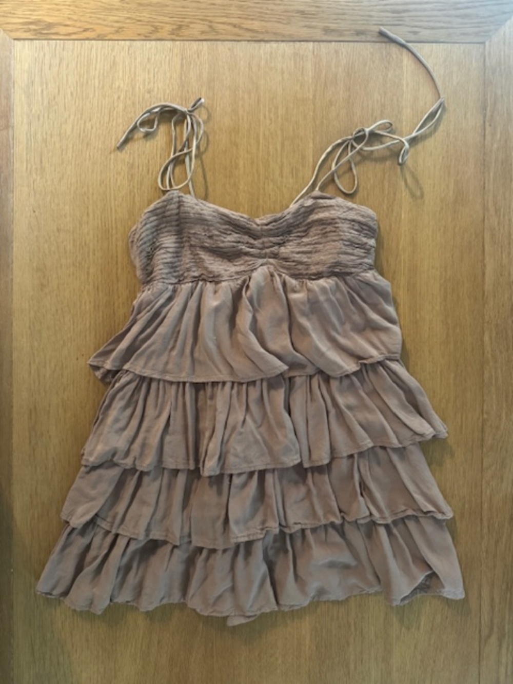 H&M ruffle mini dress / Top. Toupe.  Size 8